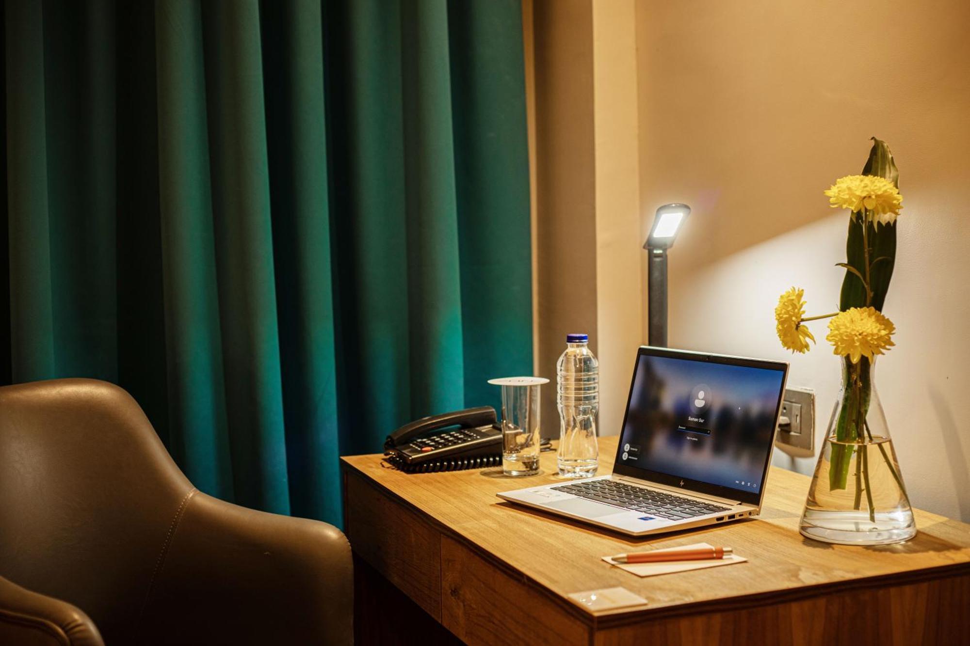 Zone By The Park Digha Hotel Дигха Екстериор снимка