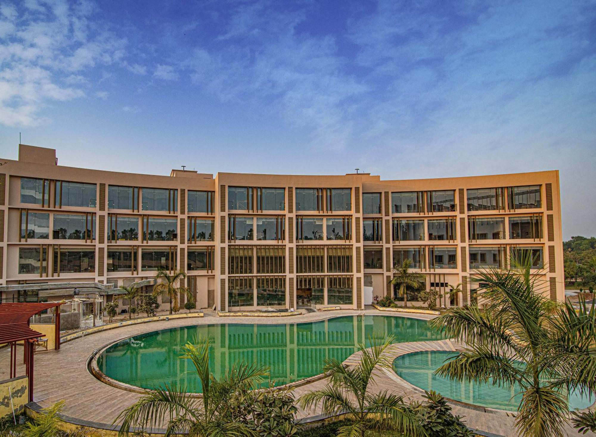 Zone By The Park Digha Hotel Дигха Екстериор снимка